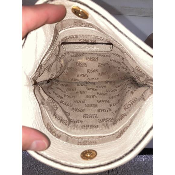 MICHAEL KORS, SMALL CREAM / TAN LEATHER CROSSBODY BAG (ASIS) - Picture 8 of 13